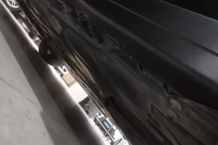 Used Mercedes-Benz GLB AMG 2024 AMG GLB 35 4MATIC Left Side Sill