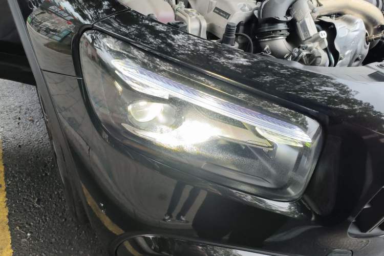 Used Mercedes-Benz GLB AMG 2024 AMG GLB 35 4MATIC Right Front Headlight