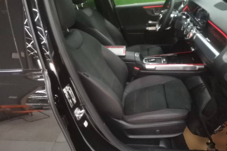 Used Mercedes-Benz GLB AMG 2024 AMG GLB 35 4MATIC Right Front Seat