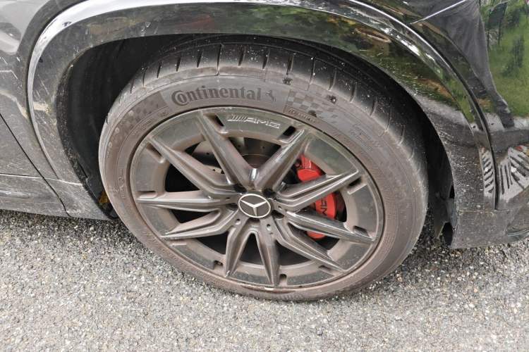 Used Mercedes-Benz GLB AMG 2024 AMG GLB 35 4MATIC Right Front Wheel Hub