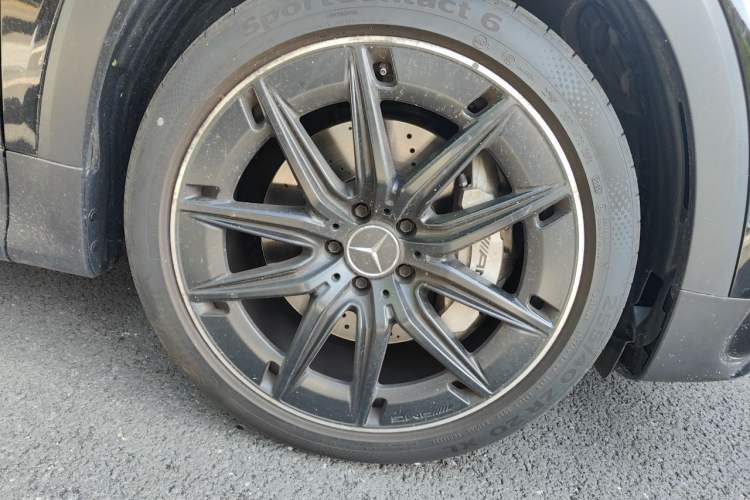Used Mercedes-Benz GLB AMG 2024 AMG GLB 35 4MATIC Right Front Wheel Hub