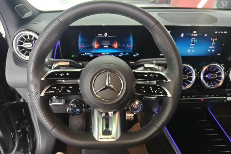Used Mercedes-Benz GLB AMG 2024 AMG GLB 35 4MATIC Steering Wheel
