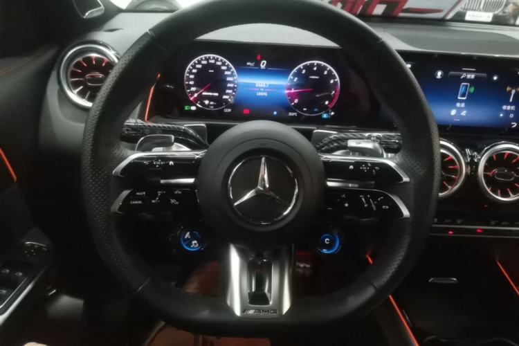 Used Mercedes-Benz GLB AMG 2024 AMG GLB 35 4MATIC Steering Wheel