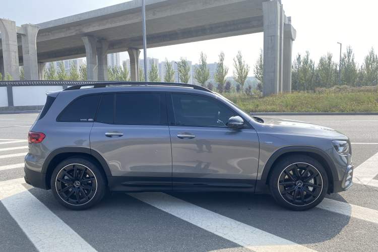 Used Mercedes-Benz GLB AMG 2024 AMG GLB 35 4MATIC Exterior 3