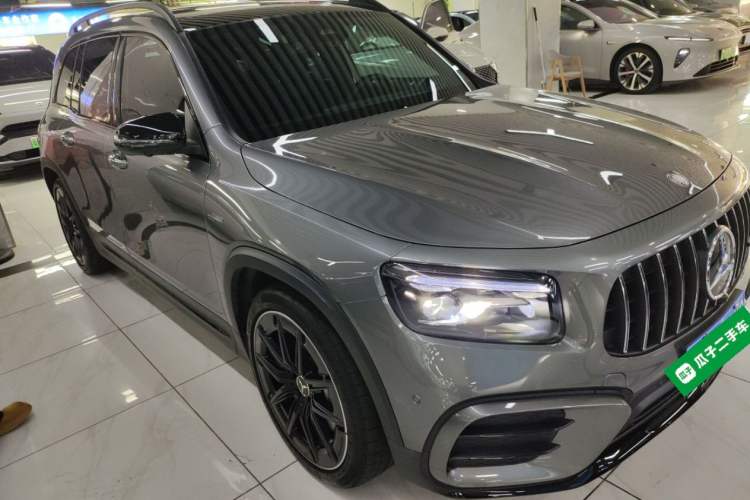 Used Mercedes-Benz GLB AMG 2024 AMG GLB 35 4MATIC Front Right 45 Deg