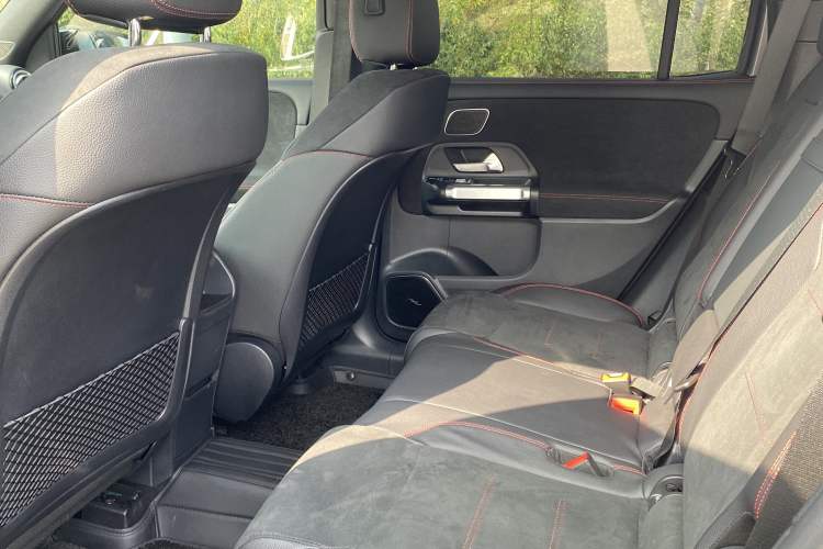 Used Mercedes-Benz GLB AMG 2024 AMG GLB 35 4MATIC Interior 4