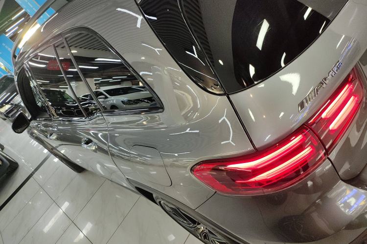 Used Mercedes-Benz GLB AMG 2024 AMG GLB 35 4MATIC Left Side