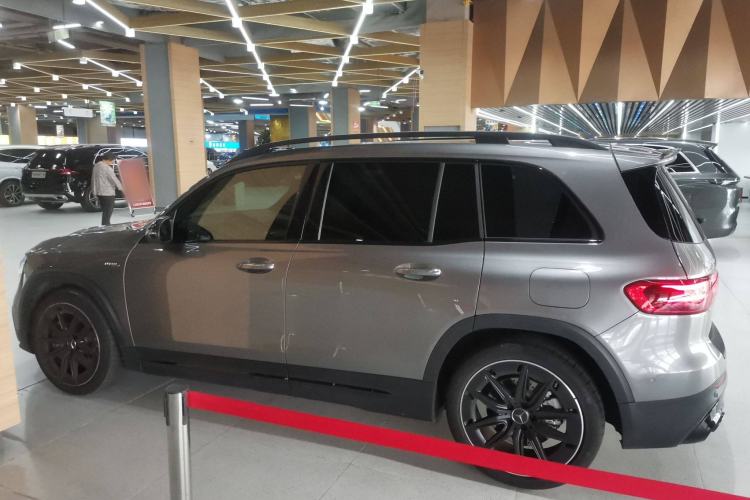 Used Mercedes-Benz GLB AMG 2024 AMG GLB 35 4MATIC Left Side