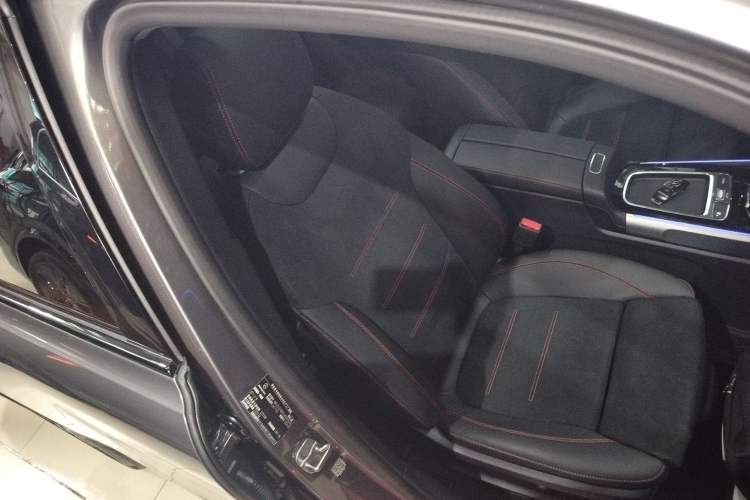 Used Mercedes-Benz GLB AMG 2024 AMG GLB 35 4MATIC Right Front Seat