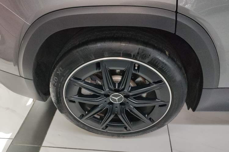 Used Mercedes-Benz GLB AMG 2024 AMG GLB 35 4MATIC Right Rear Wheel Hub