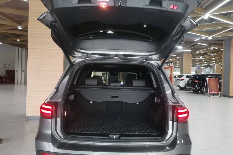 Used Mercedes-Benz GLB AMG 2024 AMG GLB 35 4MATIC Trunk