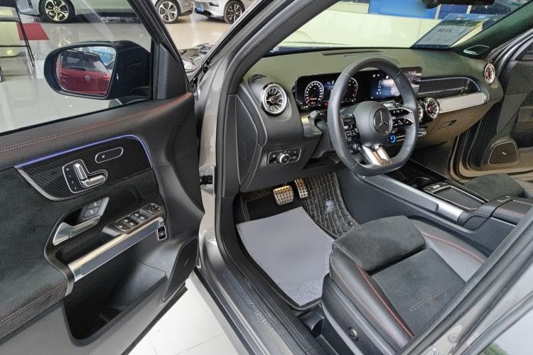 Used Mercedes-Benz GLB AMG 2024 AMG GLB 35 4MATIC Driver Seat