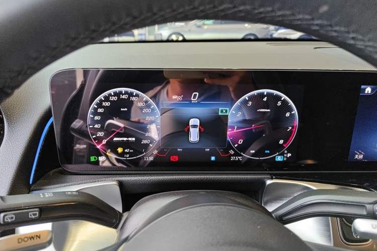 Used Mercedes-Benz GLB AMG 2024 AMG GLB 35 4MATIC Instrument Cluster
