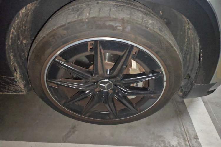 Used Mercedes-Benz GLB AMG 2024 AMG GLB 35 4MATIC Right Front Wheel Hub
