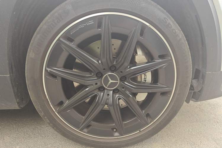 Used Mercedes-Benz GLB AMG 2024 AMG GLB 35 4MATIC Right Front Wheel Hub