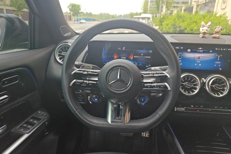 Used Mercedes-Benz GLB AMG 2024 AMG GLB 35 4MATIC Steering Wheel
