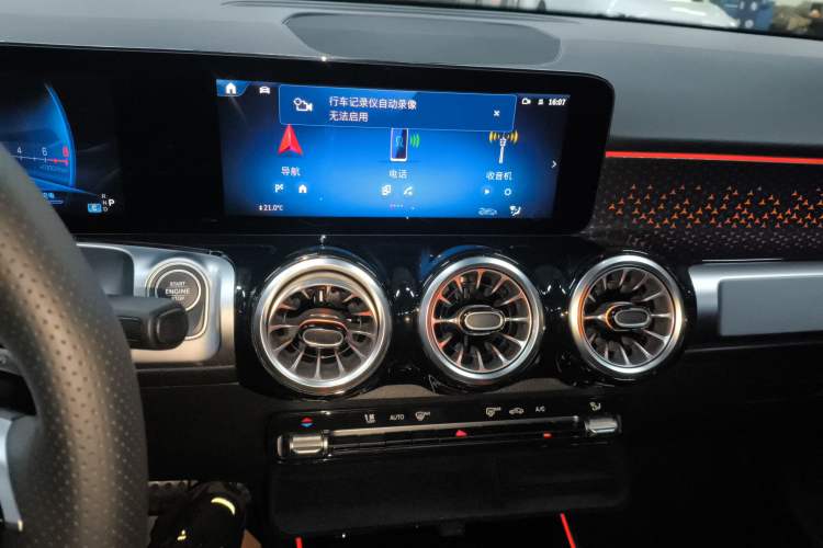 Used Mercedes-Benz GLB AMG 2024 AMG GLB 35 4MATIC Audio And AC Panel