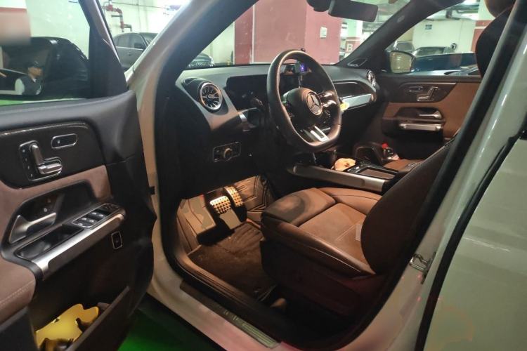Used Mercedes-Benz GLB AMG 2024 AMG GLB 35 4MATIC Driver Seat