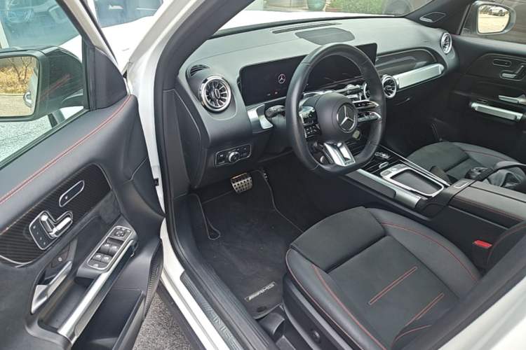 Used Mercedes-Benz GLB AMG 2024 AMG GLB 35 4MATIC Driver Seat