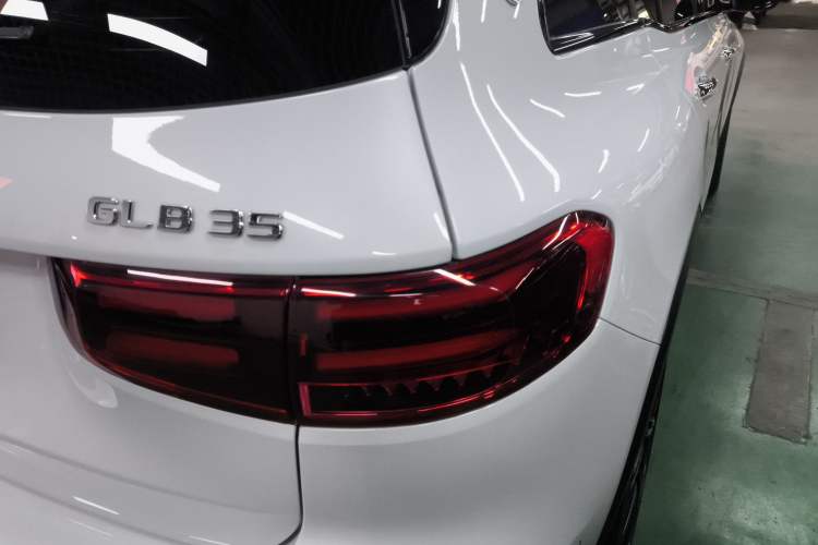 Used Mercedes-Benz GLB AMG 2024 AMG GLB 35 4MATIC Exterior 6