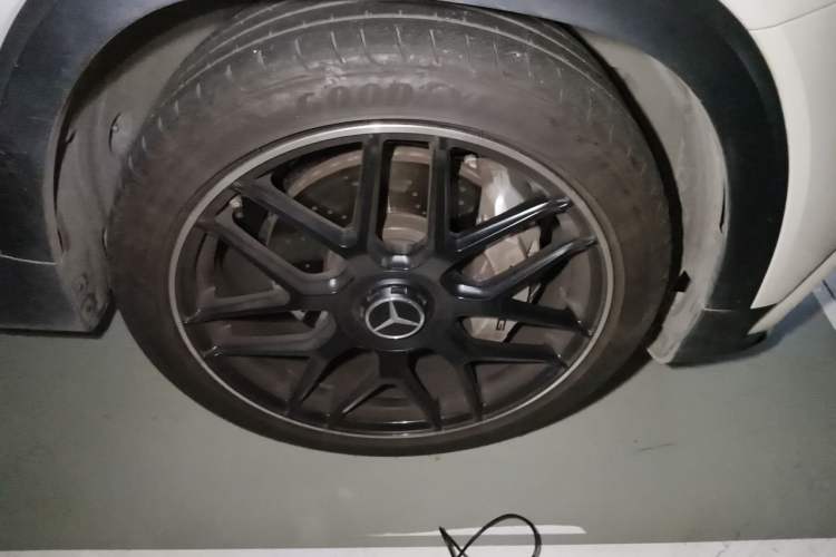 Used Mercedes-Benz GLB AMG 2024 AMG GLB 35 4MATIC Right Front Wheel Hub