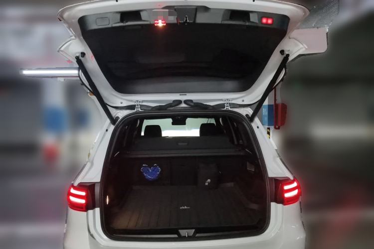 Used Mercedes-Benz GLB AMG 2024 AMG GLB 35 4MATIC Trunk