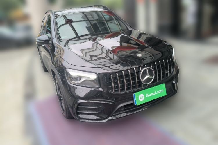 Used Mercedes-Benz GLB AMG 2026 Model Range: AMG GLB 35 4MATIC Front Right 45 Deg