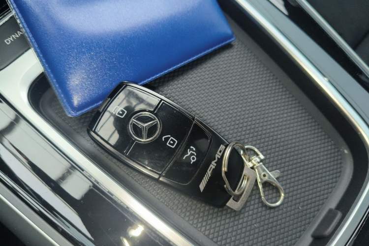 Used Mercedes-Benz GLB AMG 2026 Model Range: AMG GLB 35 4MATIC Vehicle Key