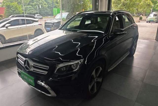 Used Mercedes-Benz GLC 2016 GLC 300 4MATIC Dynamic Model