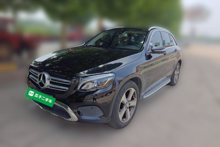 Used Mercedes-Benz GLC 2016 GLC 260 4MATIC Luxury Model Guazi used car, China used car export, Used car for sale, Used Mercedes-Benz cars, Cheapest cars for sale