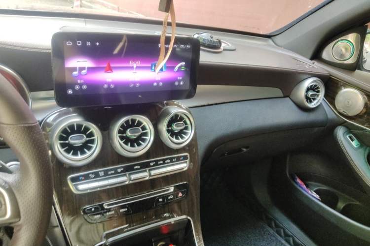 Used Mercedes-Benz GLC 2016 GLC 260 4MATIC Luxury Model Audio And AC Panel