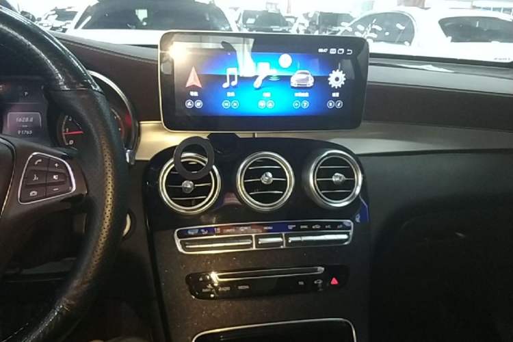 Used Mercedes-Benz GLC 2016 GLC 200 4MATIC Audio And AC Panel