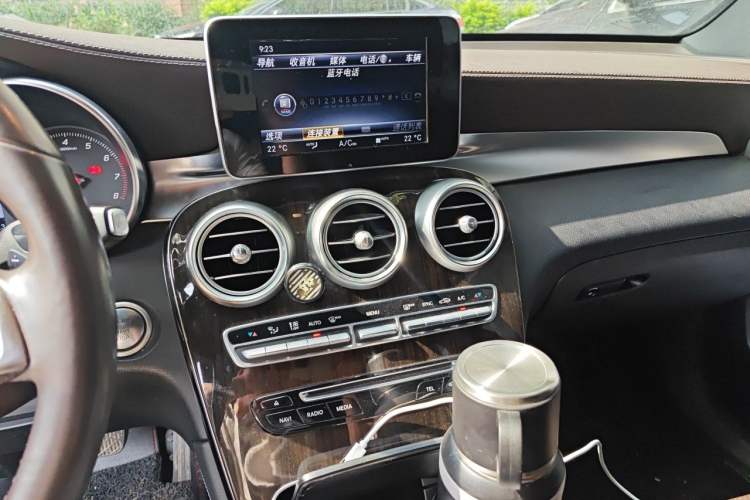 Used Mercedes-Benz GLC 2016 GLC 260 4MATIC Luxury Model Audio And AC Panel
