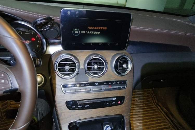Used Mercedes-Benz GLC 2016 GLC 300 4MATIC Luxury Model Audio And AC Panel