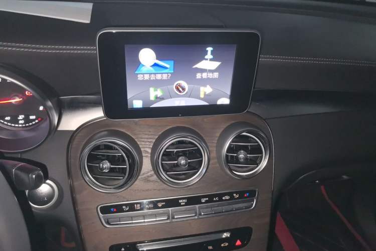 Used Mercedes-Benz GLC 2016 GLC 300 4MATIC Dynamic Model Audio And AC Panel