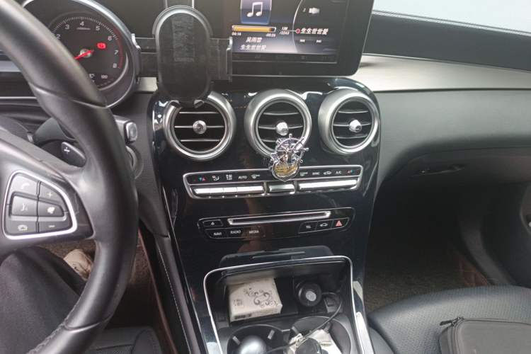 Used Mercedes-Benz GLC 2016 GLC 200 4MATIC Audio And AC Panel