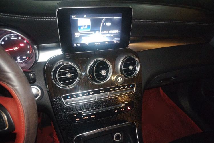 Used Mercedes-Benz GLC 2016 GLC 260 4MATIC Luxury Model Audio And AC Panel