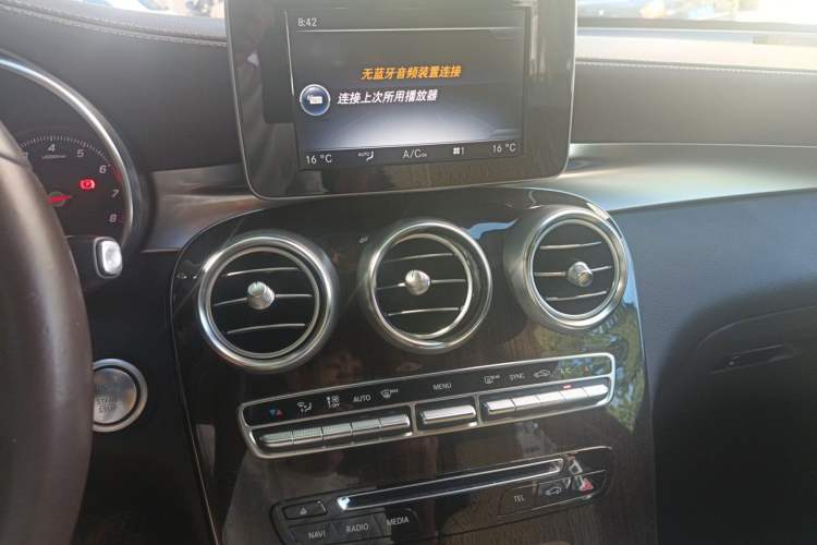 Used Mercedes-Benz GLC 2016 GLC 260 4MATIC Luxury Model Audio And AC Panel