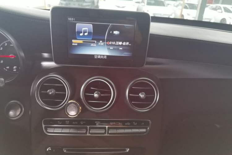 Used Mercedes-Benz GLC 2016 GLC 300 4MATIC Dynamic Model Audio And AC Panel