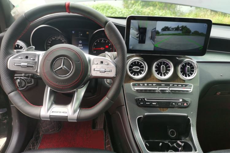 Used Mercedes-Benz GLC 2016 GLC 260 4MATIC Dynamic Edition Center Console