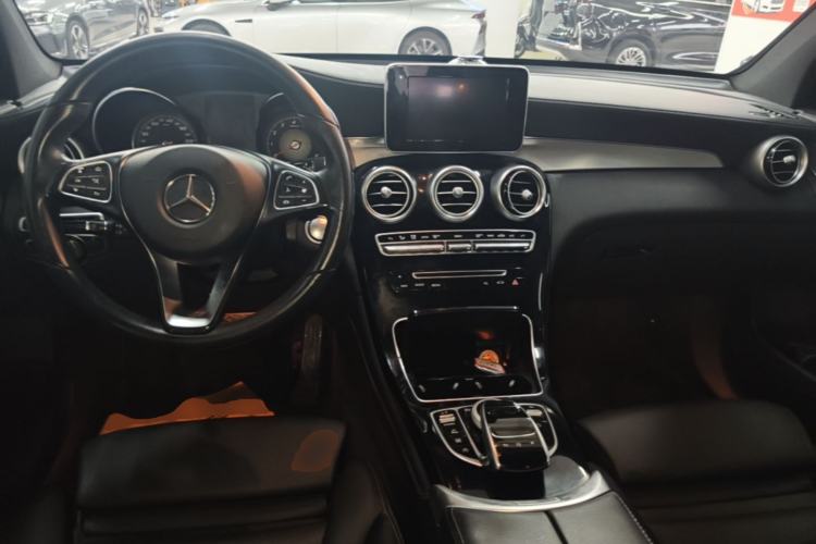 Used Mercedes-Benz GLC 2016 GLC 200 4MATIC Center Console