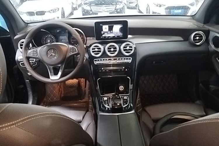 Used Mercedes-Benz GLC 2016 GLC 200 4MATIC Center Console