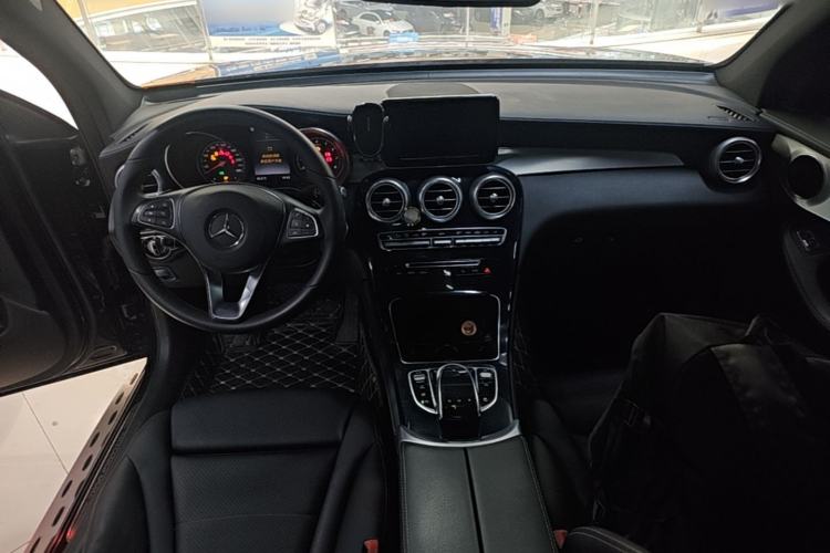 Used Mercedes-Benz GLC 2016 GLC 200 4MATIC Center Console