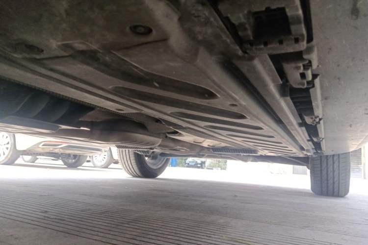 Used Mercedes-Benz GLC 2016 GLC 260 4MATIC Dynamic Edition Chassis Front Left