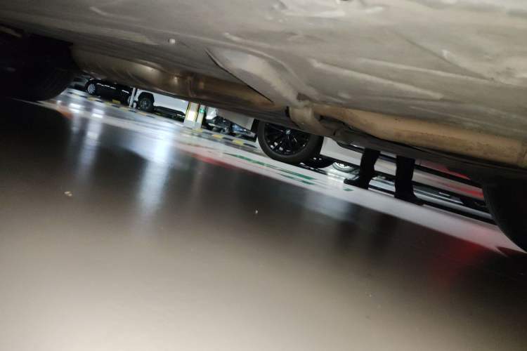 Used Mercedes-Benz GLC 2016 GLC 260 4MATIC Luxury Model Chassis Rear Left