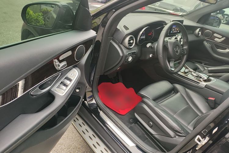 Used Mercedes-Benz GLC 2016 GLC 260 4MATIC Luxury Model Driver Seat