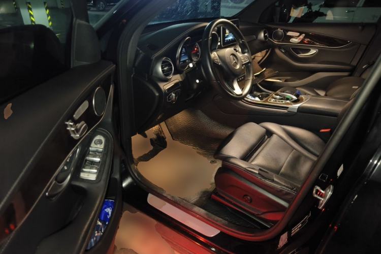 Used Mercedes-Benz GLC 2016 GLC 260 4MATIC Dynamic Edition Driver Seat