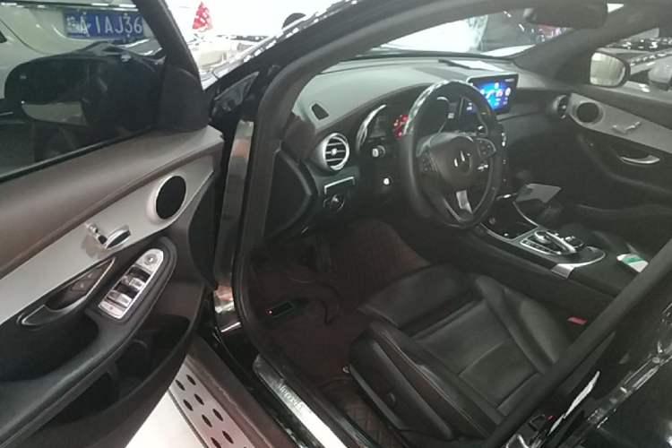 Used Mercedes-Benz GLC 2016 GLC 200 4MATIC Driver Seat