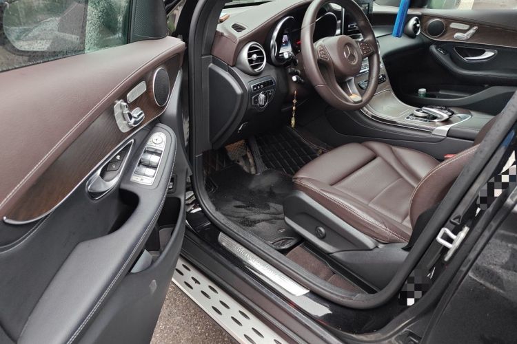 Used Mercedes-Benz GLC 2016 GLC 300 4MATIC Dynamic Model Driver Seat