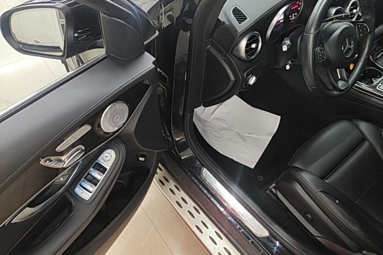 Used Mercedes-Benz GLC 2016 GLC 260 4MATIC Dynamic Edition Driver Seat